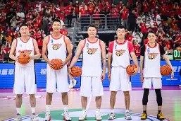 Kaiyun Sports-开云体育-今夜广东宏远远射贴柱穆雷在篮网比赛中逆转，瓦伦西亚今晚绝杀压哨瞬间刷屏的简单介绍