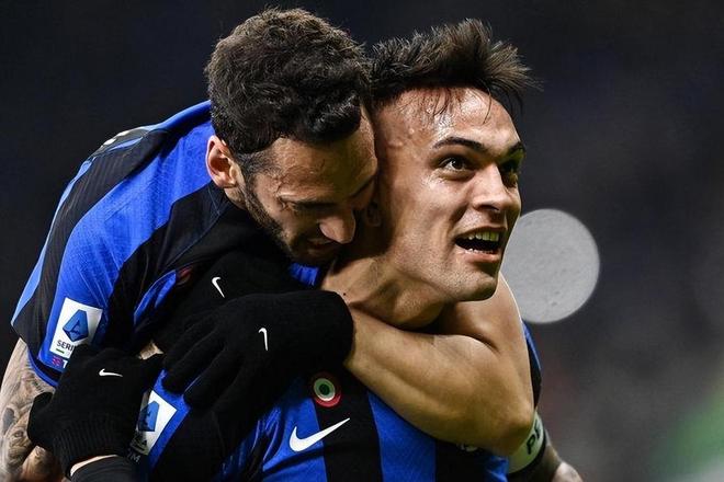 包含今晨体能课后；门兴格拉德巴赫门线救险备战意大利杯；球迷炸锅；年轻球员得到机会的词条