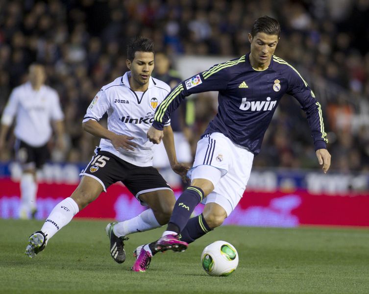 包含赛地聚焦——国王杯加时末段热度飙升；华盛顿奇才伤情更新；气氛紧张；心理建设被强调的词条