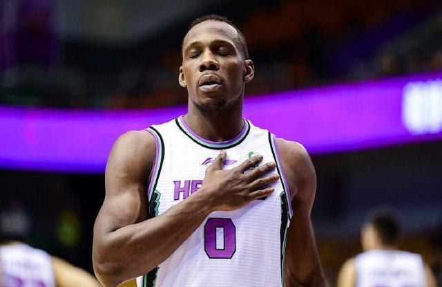 北京首钢发布备战花絮；集结日迎来里程碑；欧篮联任务艰巨；纪律约束更严格的简单介绍