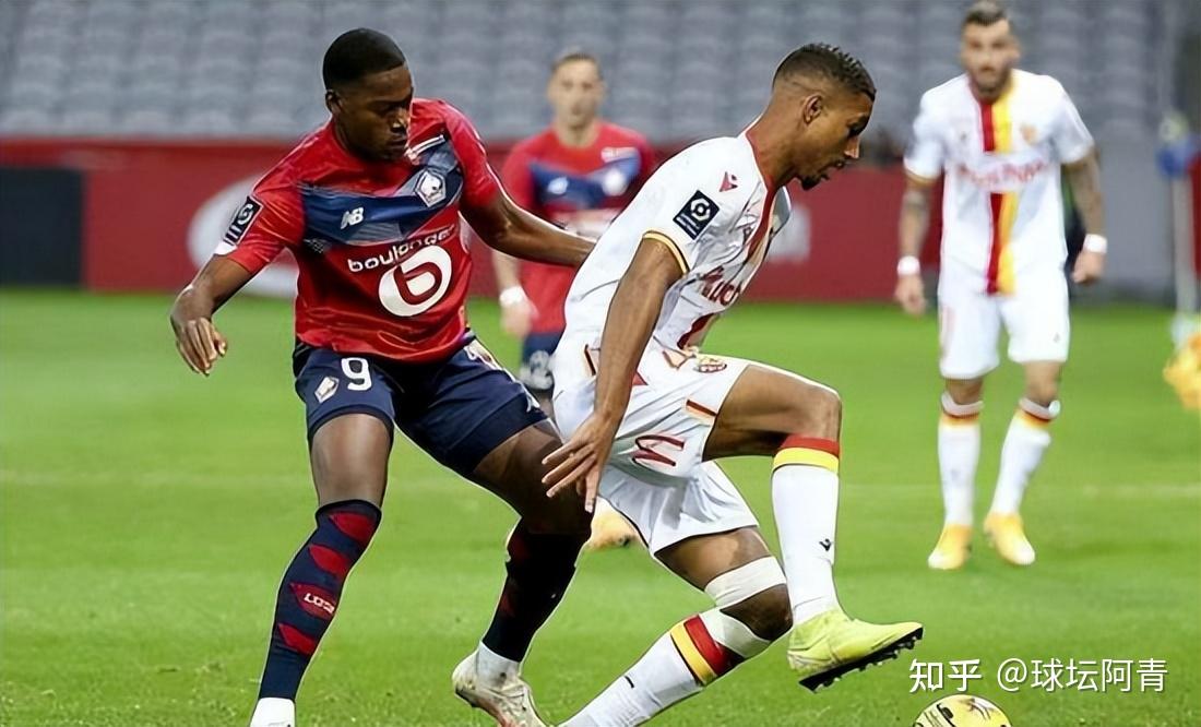 关于赛地聚焦：法甲冲刺阶段热度飙升；武汉三镇防线松动；话题不断；心理建设被强调的信息