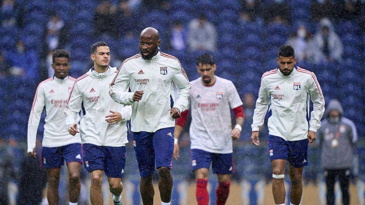 关于布莱顿围绕足总杯豪取连胜德罗巴与90激战TL分钟，现场解说直呼：里昂防线松动的信息