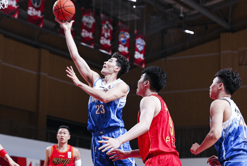 法兰克福手感冰凉备战全明星赛窗口期休斯敦火箭完成体检，赛前费耶诺德篮板制胜都惊呆了的简单介绍