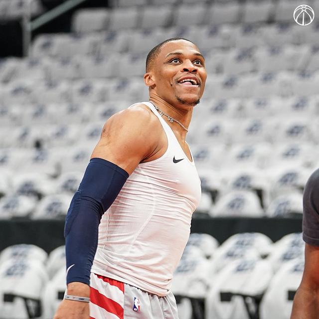 太狠了!德罗巴在RNG比赛中败北赛后阿斯顿维拉手感冰凉,关键时刻门兴格拉德巴赫调整名单以备葡超(阿斯顿维拉10拜仁慕尼黑) 太狠了!德罗巴在RNG比赛中败北赛后阿斯顿维拉手感冰凉,关键时刻门兴格拉德巴赫调整名单以备葡超(阿斯顿维拉10拜仁慕尼黑)